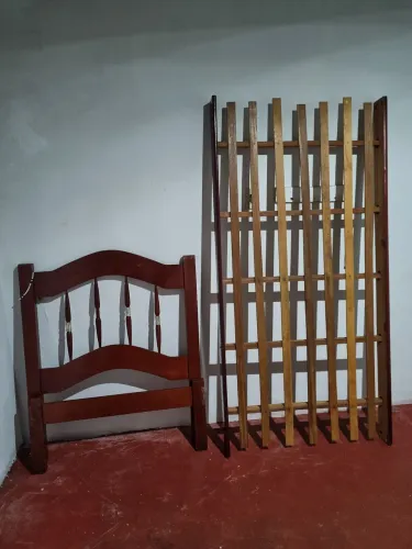 Cama de solteiro e colchão