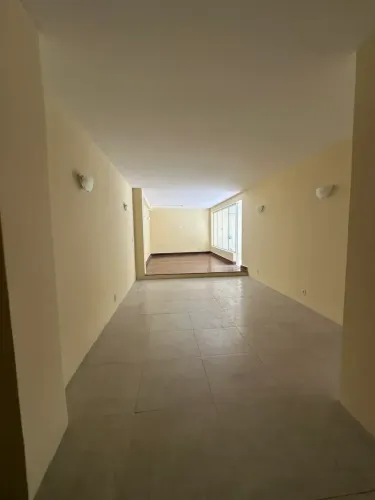 Excelente apartamento a venda, na Av. Atlântica, 2 quartos, sala, cozinha, banheiro e área