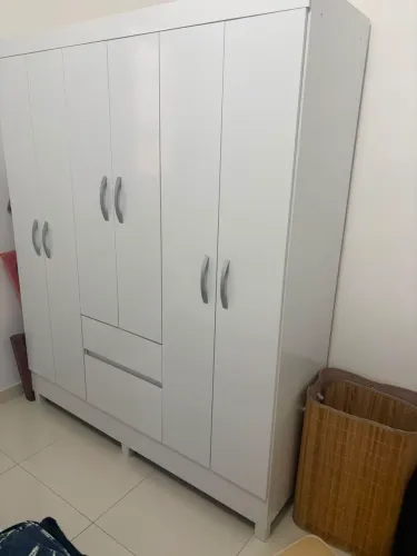 Guarda roupa/ Amario