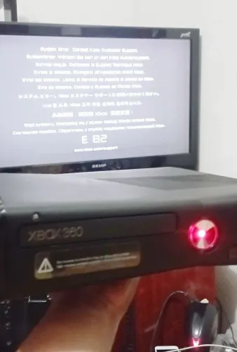 **PraSair** Xbox 360 Slim (Defeito Luz Vermelha erro E-82) carcaça ruim + dando tela