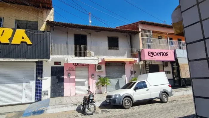 Aluguel Comercial no Centro de Beberibe | Espaço Amplo de 160m²