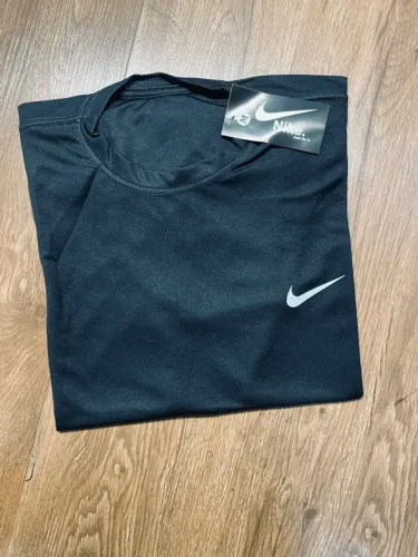 Camiseta DRI-FIT NIKE