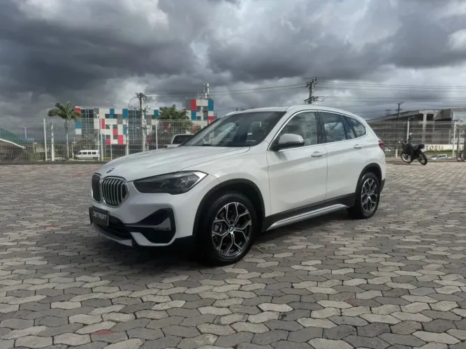 BMW X1 Sdrive 20I X-line 2.0 TB Active Flex 2021