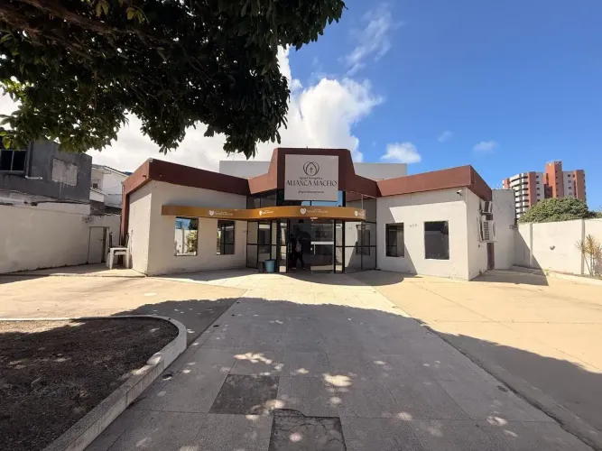 VENDA OU ALUGUEL FAROL - Excelente Imóvel Comercial para Locação 1.000 m²