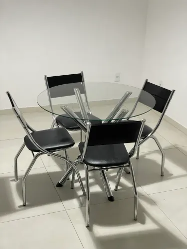 Jogo de mesa de jantar 4 cadeiras
