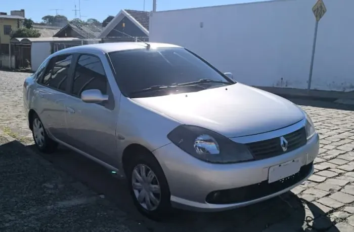 Renault Symbol Privilège Hi-flex 1.6 16V 4P 2010