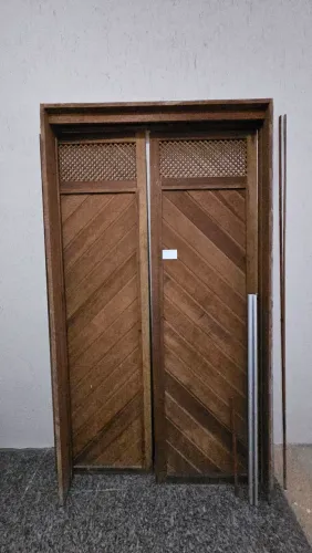 PORTA  de correr em madeira 2.06×1.14