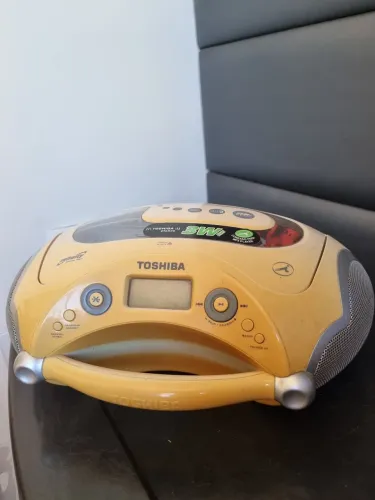 Rádio e Cd Player Toshiba Planet TR-7051MU