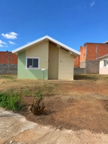 Casa nova esquina Santa Filomena, quitada, financia pela CAIXA