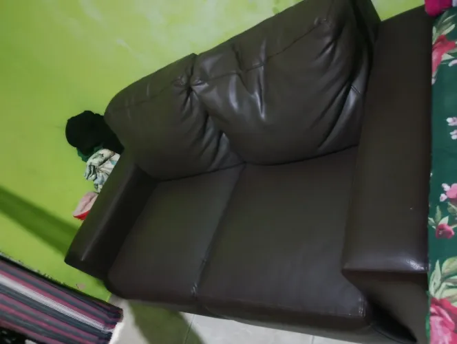 Vendo sofá está bom ainda