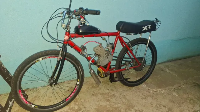 Bicicleta Motorizada 100cc vermelha