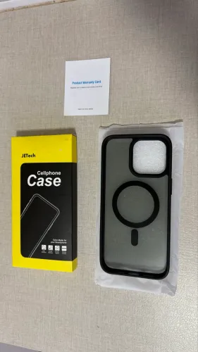 Capa Iphone 15 Pro Max JETech com MagSafe, Translucida fosca Acabamento preto