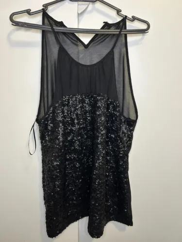 Blusa preta feminina com paetês