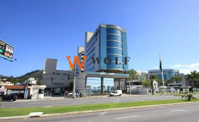 Loja com área de 160m², na Beira Mar, localizada no prédio do Ministério Público