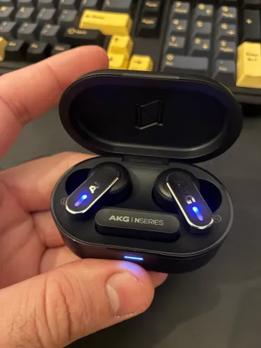 Fone AKG N5 Hybrid