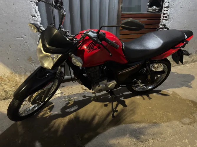 Fan 125 2018 bem conservada