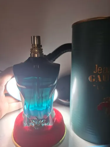 Le beau le parfum
