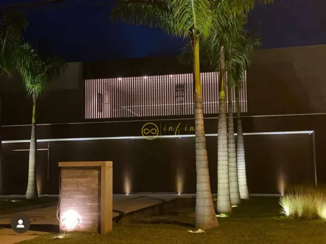 Casa de condomínio com 5 quartos, sendo 3 suítes à venda, 1800 m² por R$ 29.900.000 Reside