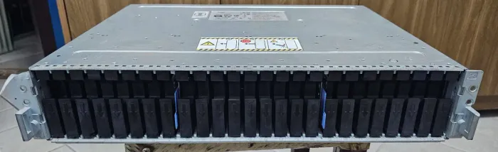 Servidor EMC Unity TAE 25-Bay Storage Array