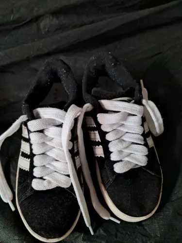 Tenis Adidas