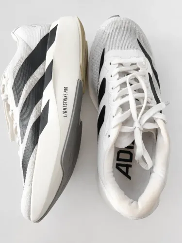 Tênis esportivo estilo Adidas Adizero EVO SL - Tam. 36
