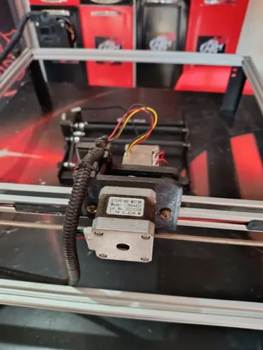 Máquina de gravação a laser