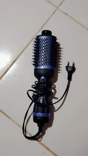 Escova secadora