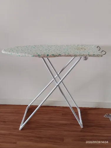 Tábua de Passar Roupa Dobrável Mor (Modelo Dominique)