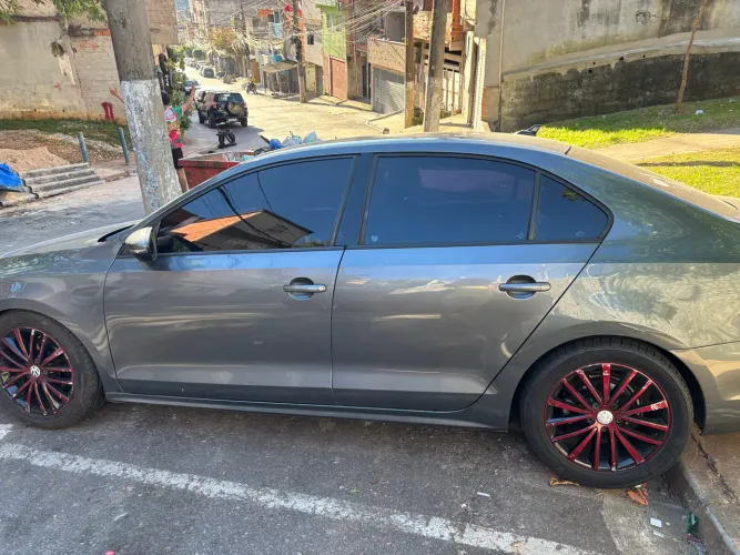 Volkswagen Jetta Comfortline 2.0 T.flex 8V 4P Tipt. 2014