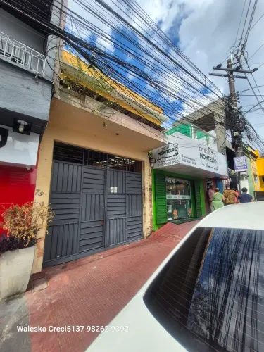 ALUGO SALAS COMERCIAL TÉRREO CENTRO
