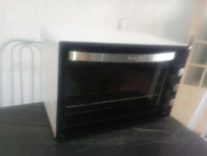Forno elétrico Best 60 litros funcionando perfeitamente com garantia de 3 meses.