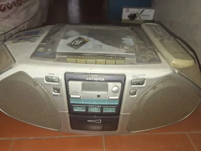 Rádio AM/FM Boom Box AIWA #CSD-FD81 CD/Cassette Player com Cabo