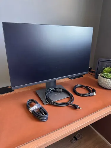 Monitor Dell P2319H 23? IPS Full HD + Pivot + HDMI/DisplayPort