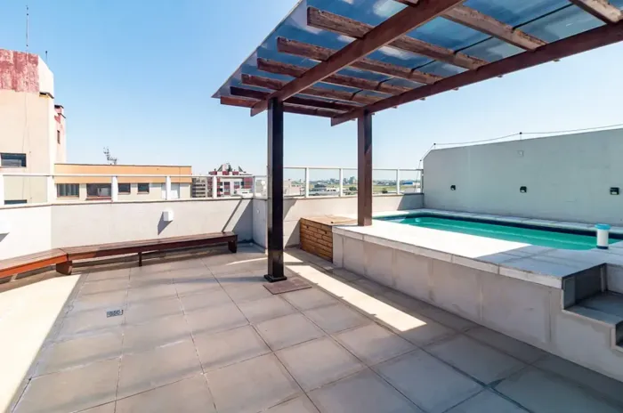 Cobertura Duplex com 289 metros 3 quartos 2 vagas no bairro Jardim Lindóia - Porto Alegre 