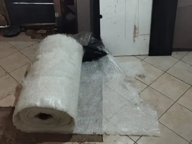 Manta de Fibra de Vidro Bom estado