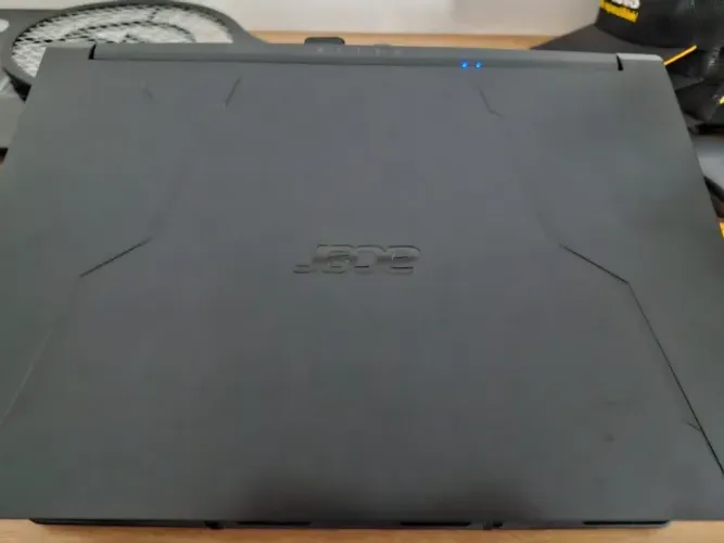 Notebook Nitro V, 24GB de RAM, GTX 1650, Win 11, 512GB SSD apenas.