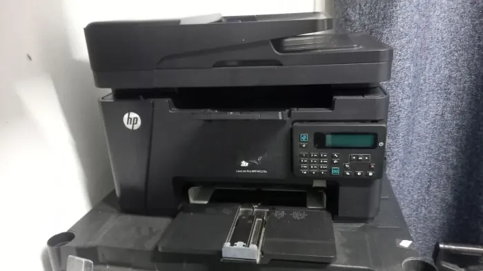 Impressora HP Laserjet PRO MFP M137fn