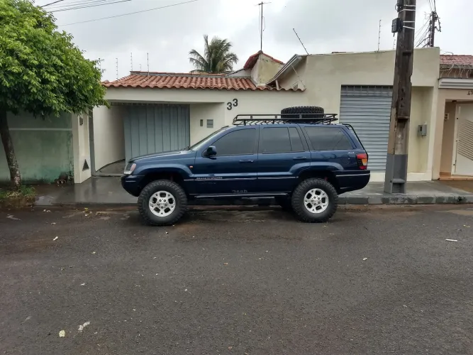 Jeep Grand Cherokee Laredo 4.0 Aut. 2000