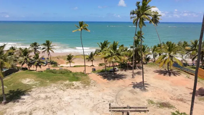 EXCLUSIVIDADE ABSOLUTA: 2.600 M² BEIRA-MAR NA PRAIA DE COQUEIRINHO