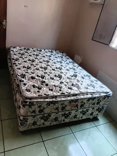 Cama box casal molas