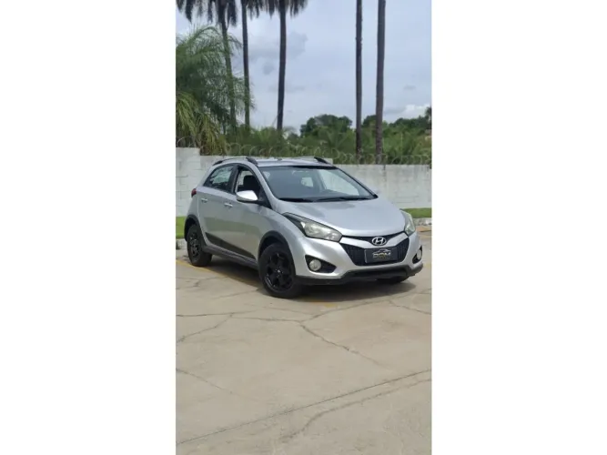 Hyundai HB20X Premium 1.6 Flex 16V Aut. 2014