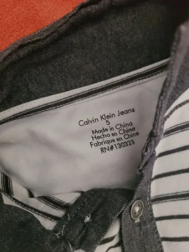Polo Calvin Klein Criança - 5 Anos