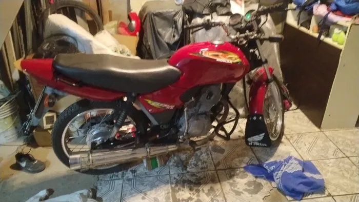 Titan 2001 toda rivisada