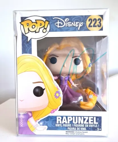 LEIA A DESCRIÇÃO. Funko Rapunzel autografado