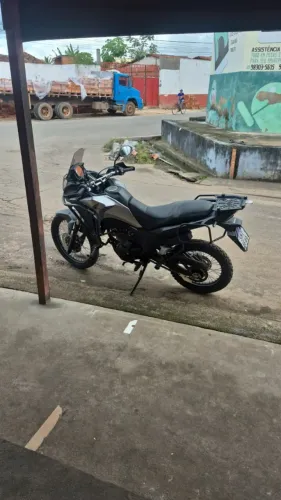 moto sahara 300