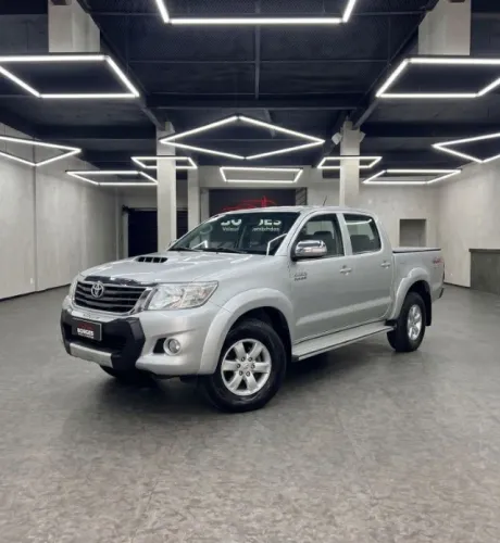 Toyota Hilux CD SRV D4-d 4X4 3.0 TDI Diesel AUT 2014