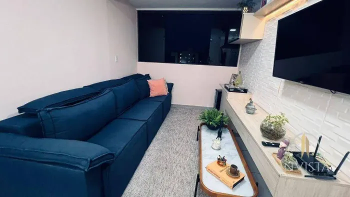 SÓ ENTRAR E MORAR! LINDO APARTAMENTO PORTEIRA FECHADA NOS BANCÁRIOS R$ 350.000