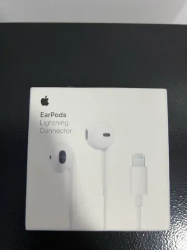 Apple EarPods com Conector Lightning - Original e na Caixa + Protetor de cabo espiral