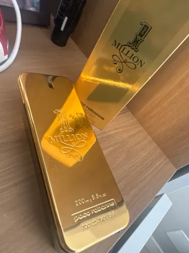 Frasco one Million 200 ml (vazio ) Paco rabanne