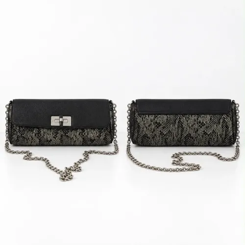 Bolsa Clutch Victor Hugo - com marcas de uso